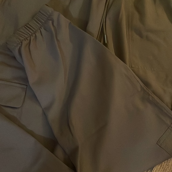 Old Navy Stretchtech dry quick pants - Picture 2 of 13